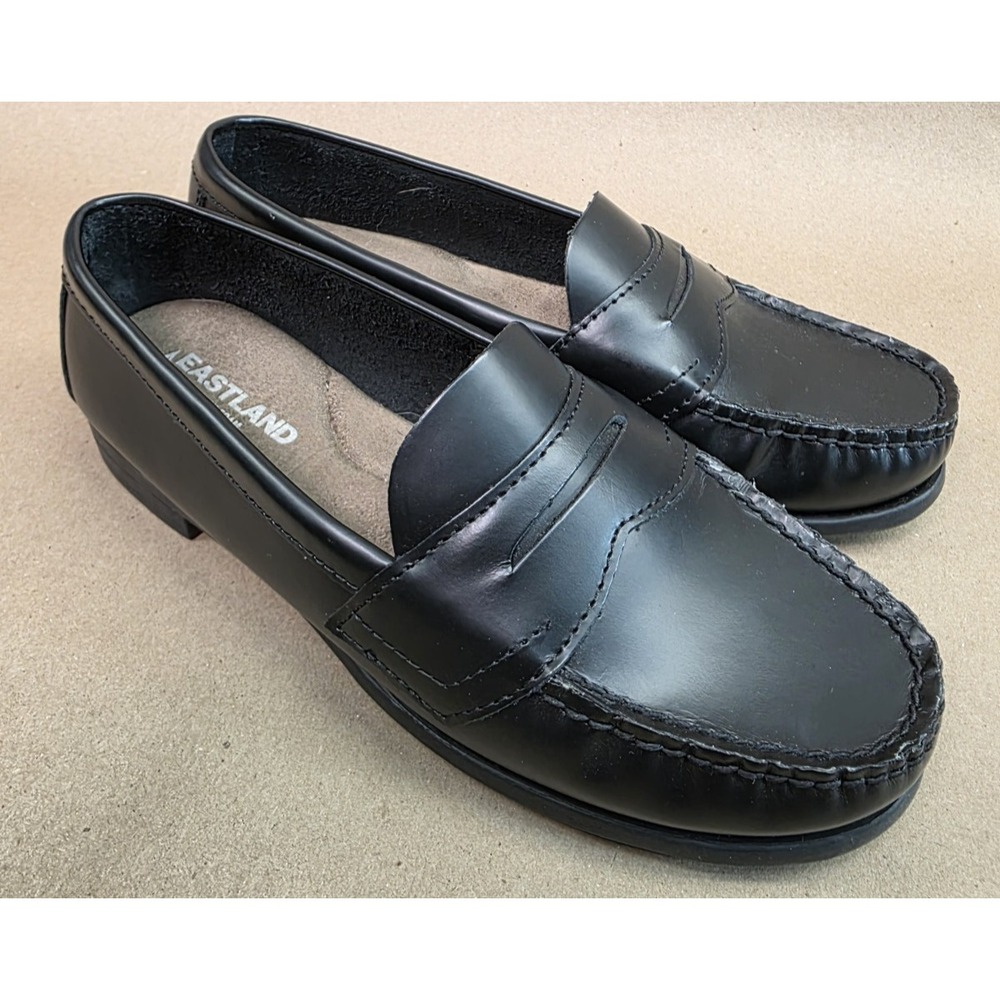 Eastland (Sz 6.5 W) Classic II Women's Penny Loafers Black Wide